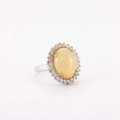 Bague opale, diamants