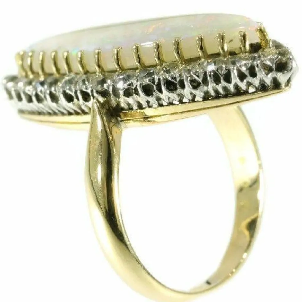 Bague opale et diamant