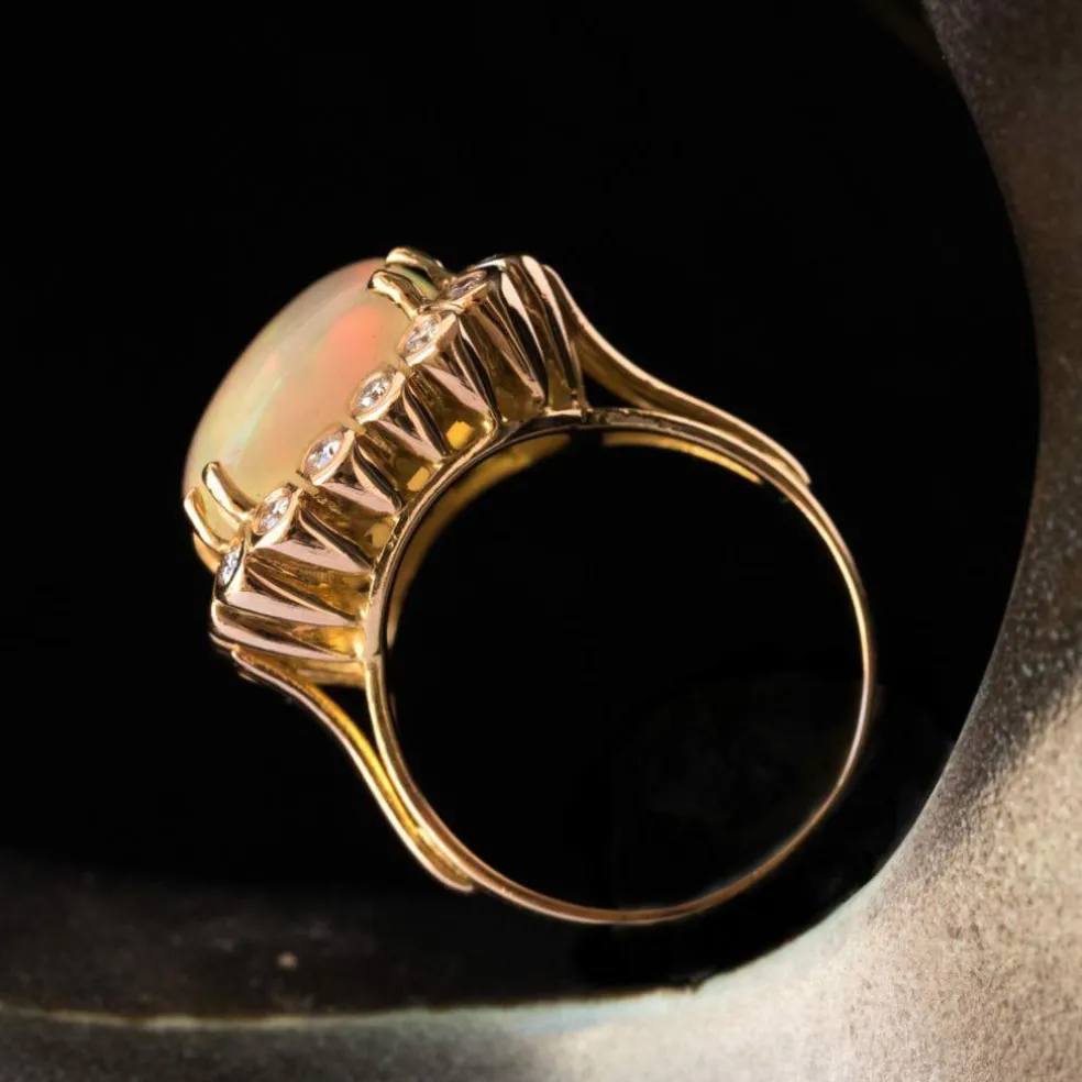 Bague opale et diamants vintage