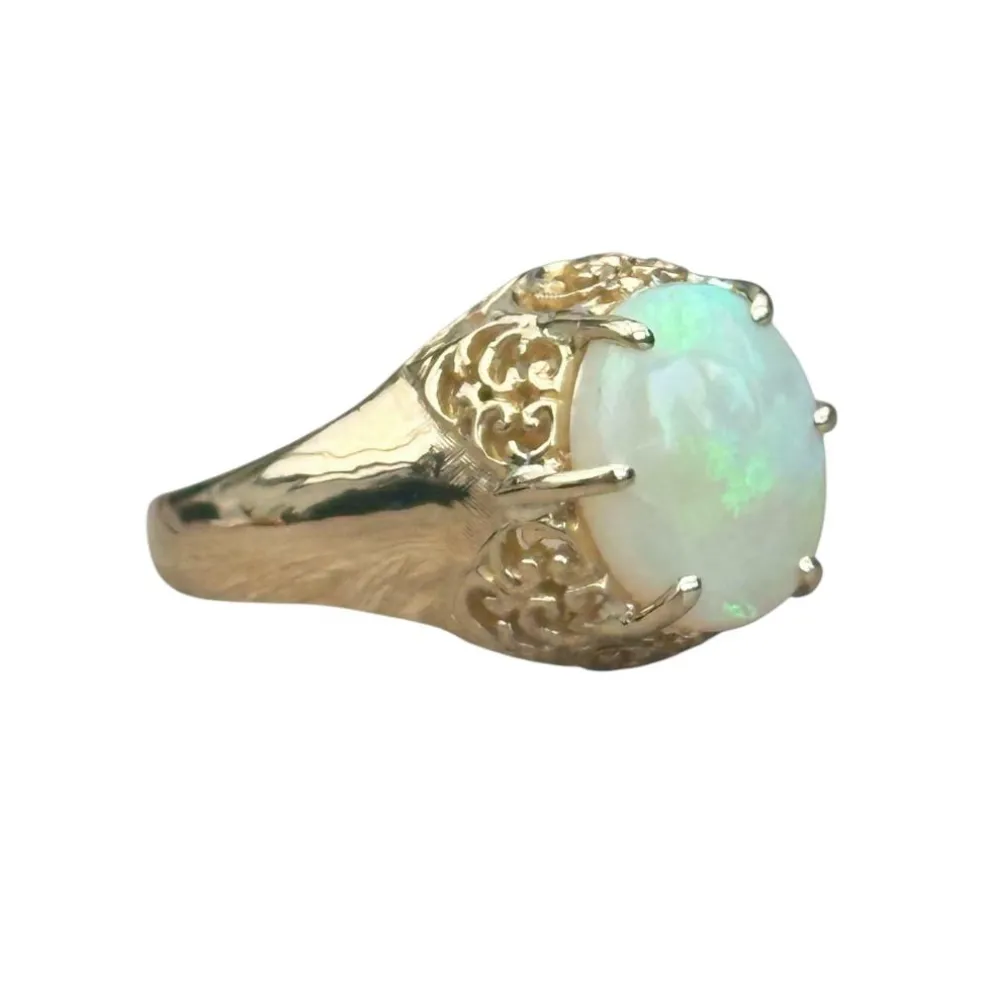 Bague opale or jaune 18 carats