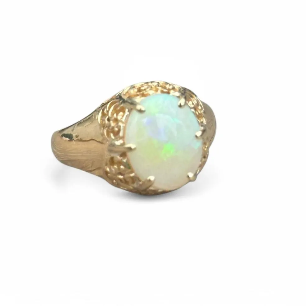 Bague opale or jaune 18 carats