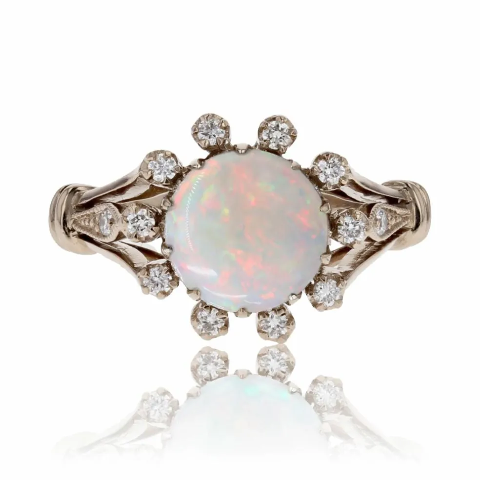 Bague opale ronde diamants or blanc