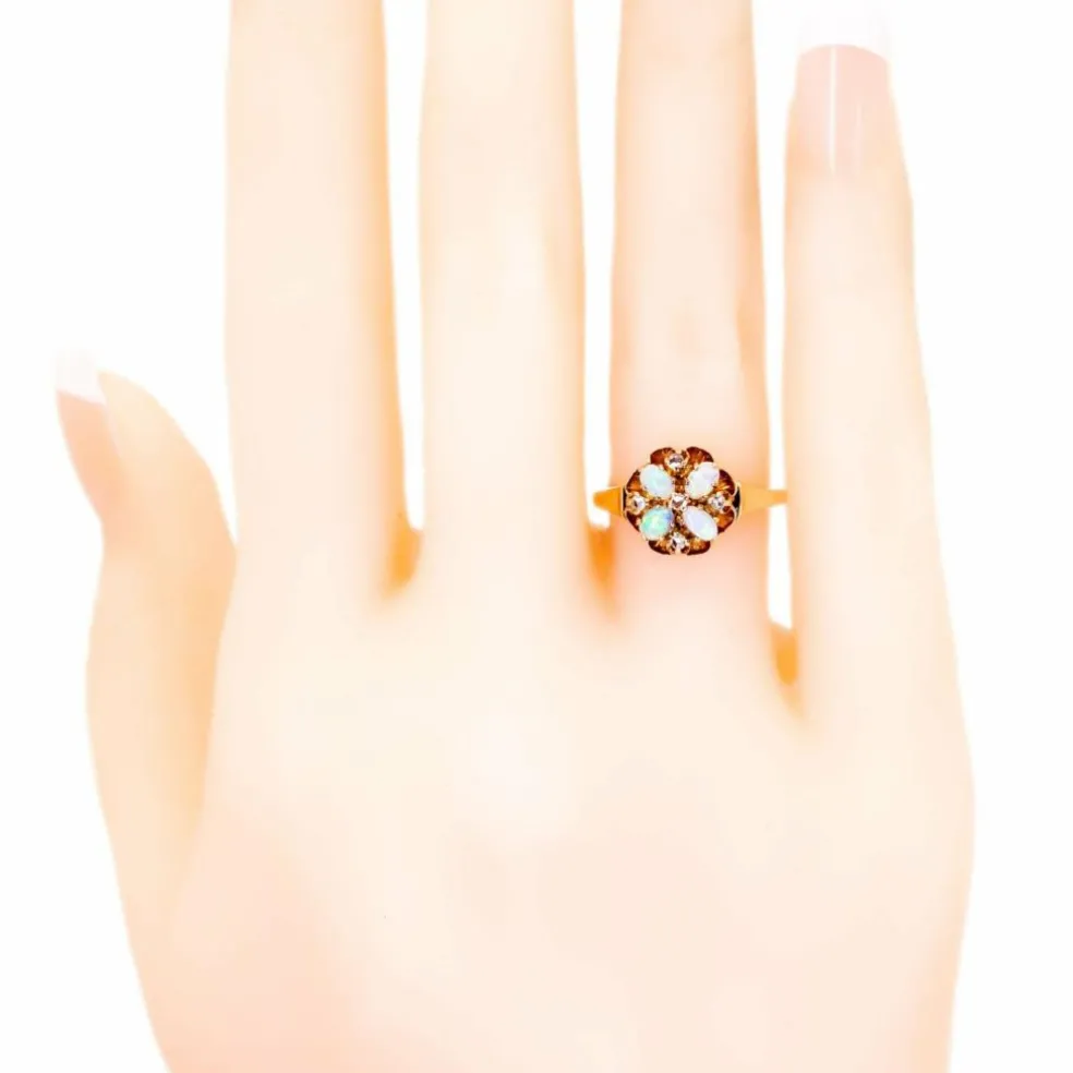 Bague opales, diamants
