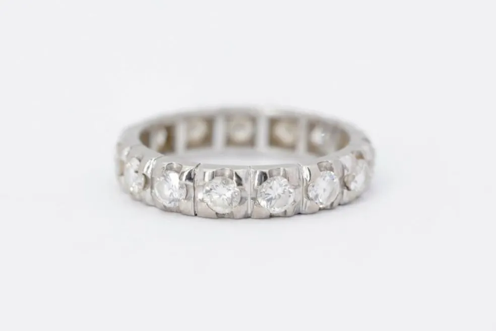 Bague or blanc 18 carat et diamants