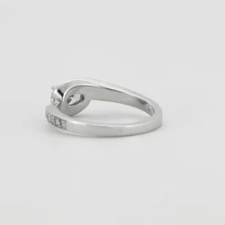 Bague or blanc 18 carats diamants