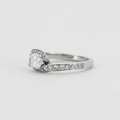 Bague or blanc 18 carats diamants
