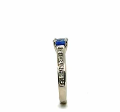 Bague Or Blanc 18 Carats Saphir et Diamants 0.800 Carats