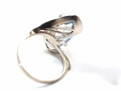 Bague or blanc 750 mil et aigue marine