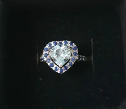 Bague or blanc aigue-marine entourage saphirs