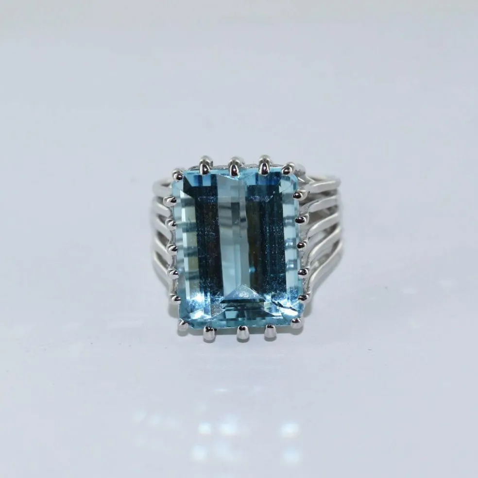 Bague Or blanc Aigue-marine