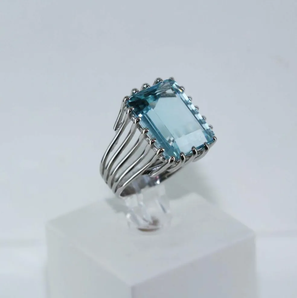 Bague Or blanc Aigue-marine