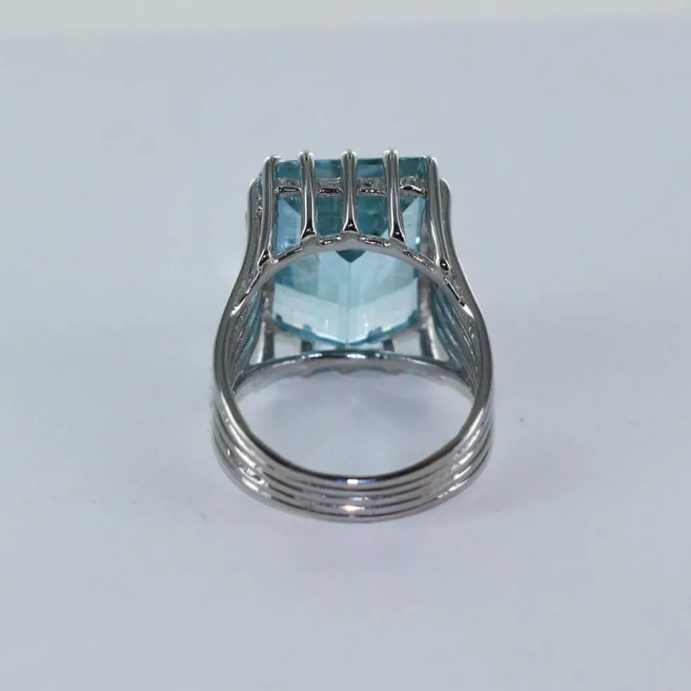 Bague Or blanc Aigue-marine