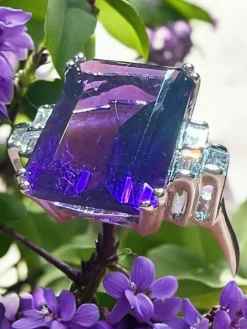 Bague or blanc améthyste diamants