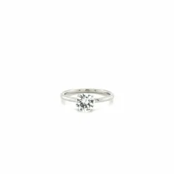 Bague or blanc avec un diamant