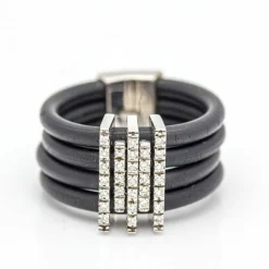 Bague Or Blanc Caoutchouc Diamants