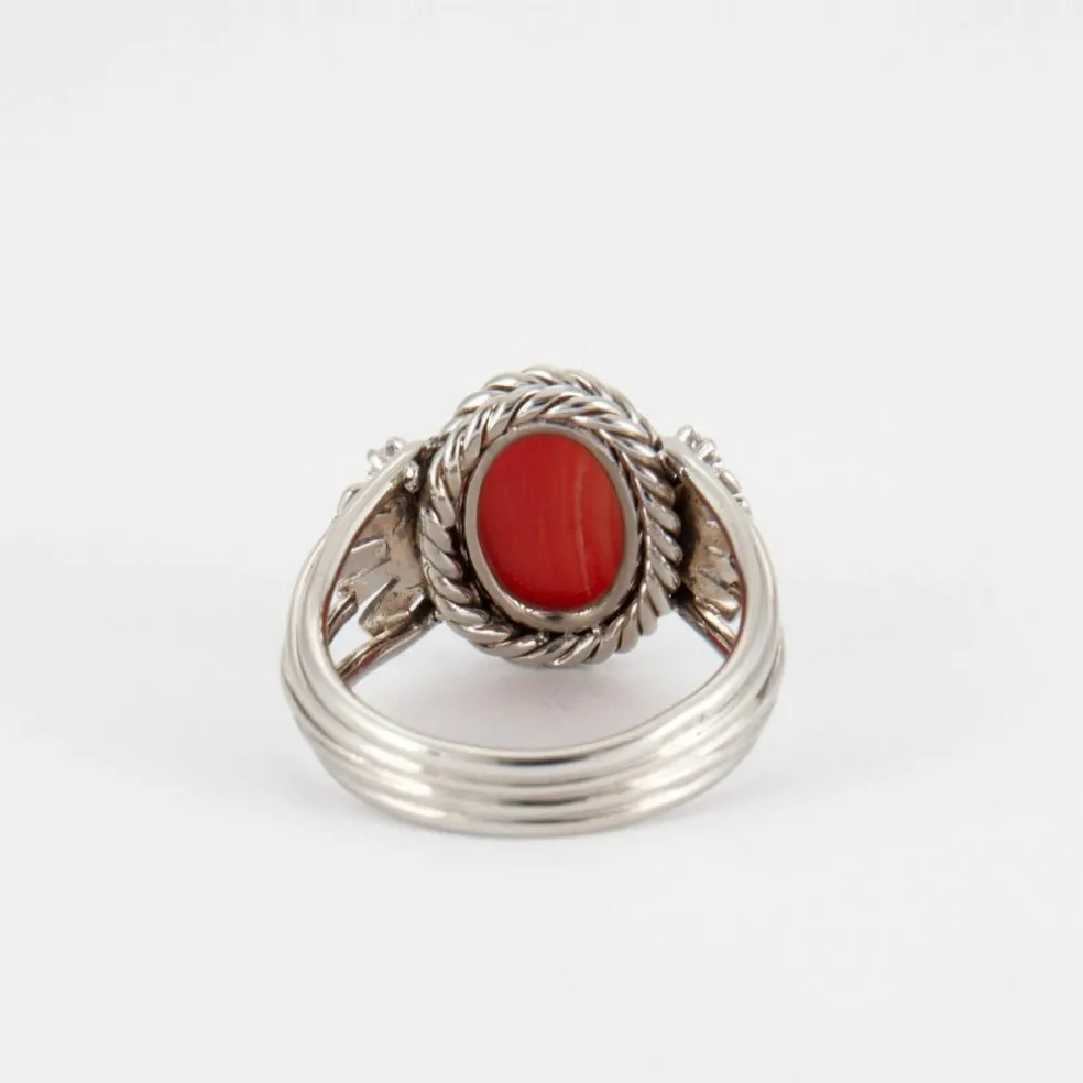 Bague or blanc, corail et diamants