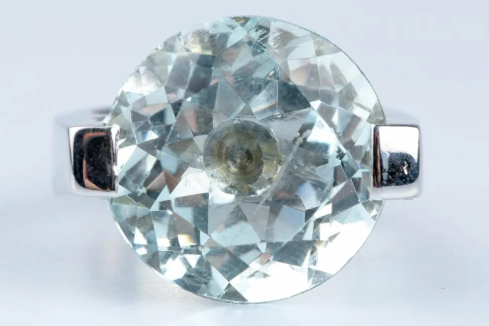 Bague Or blanc 12.69ct Aigue-marine