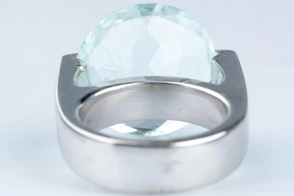 Bague Or blanc 12.69ct Aigue-marine