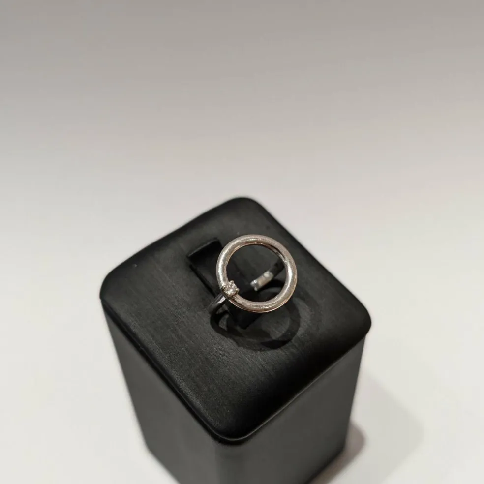 Bague or blanc diamant