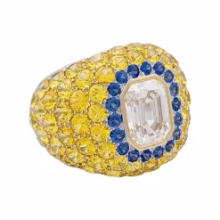 Bague or blanc, diamant brun 2,57 carats, pierres de couleurs.