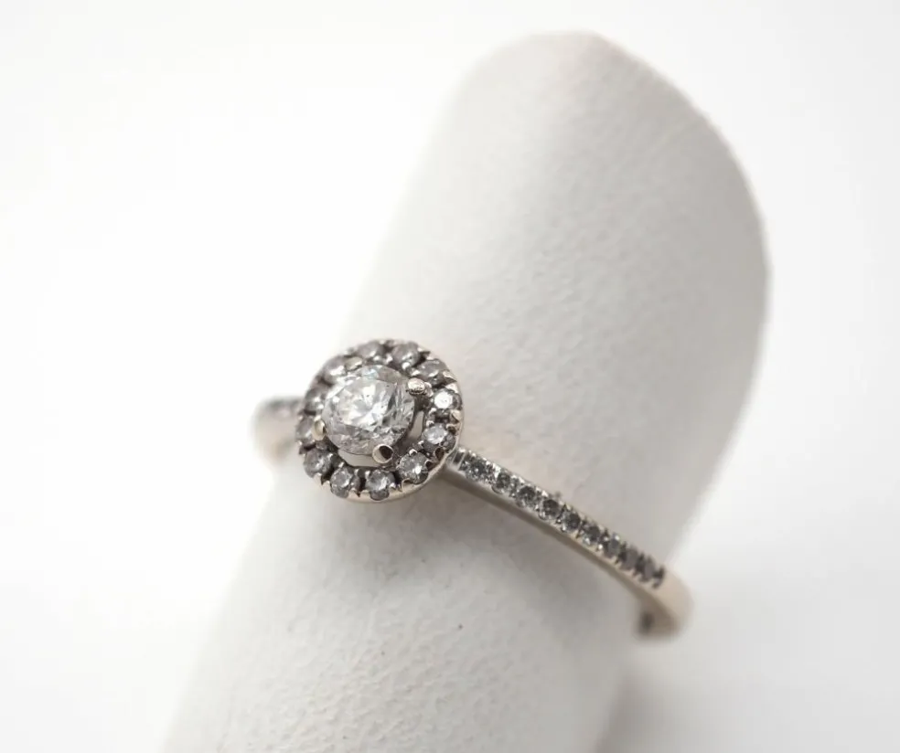 Bague or blanc diamants