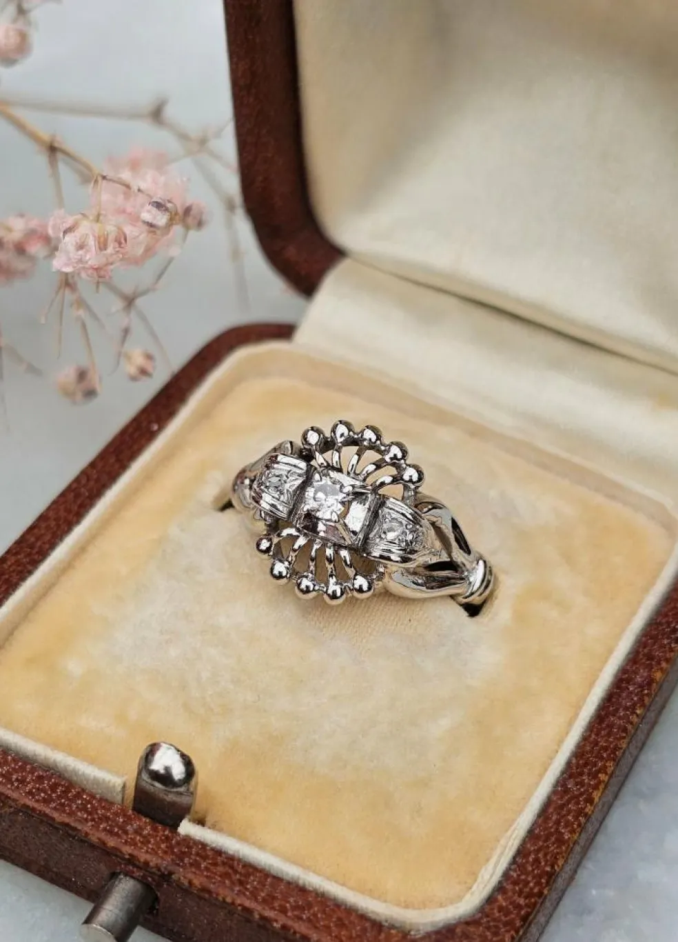 Bague or blanc diamants