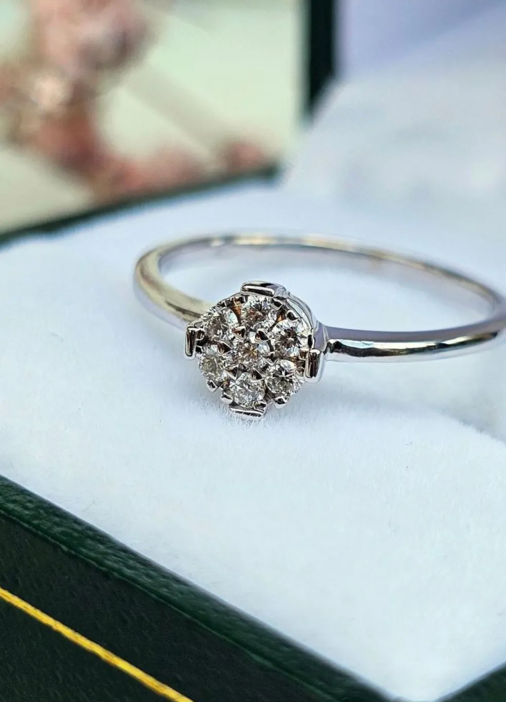 Bague or blanc diamants