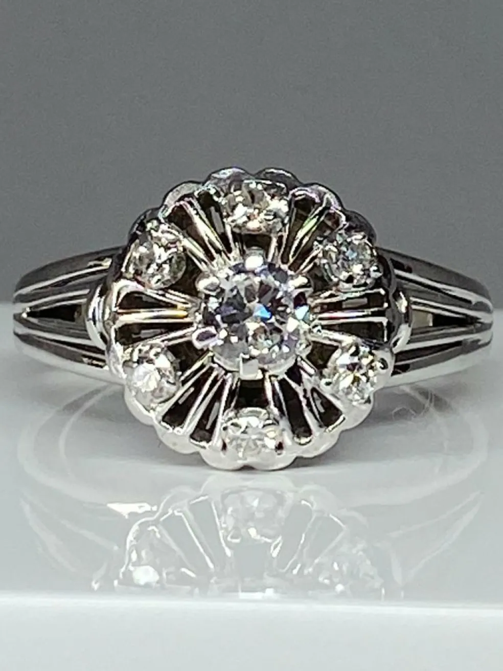 Bague Or blanc, diamants