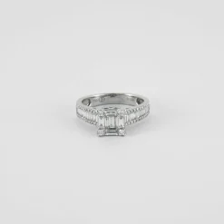 Bague or blanc diamants
