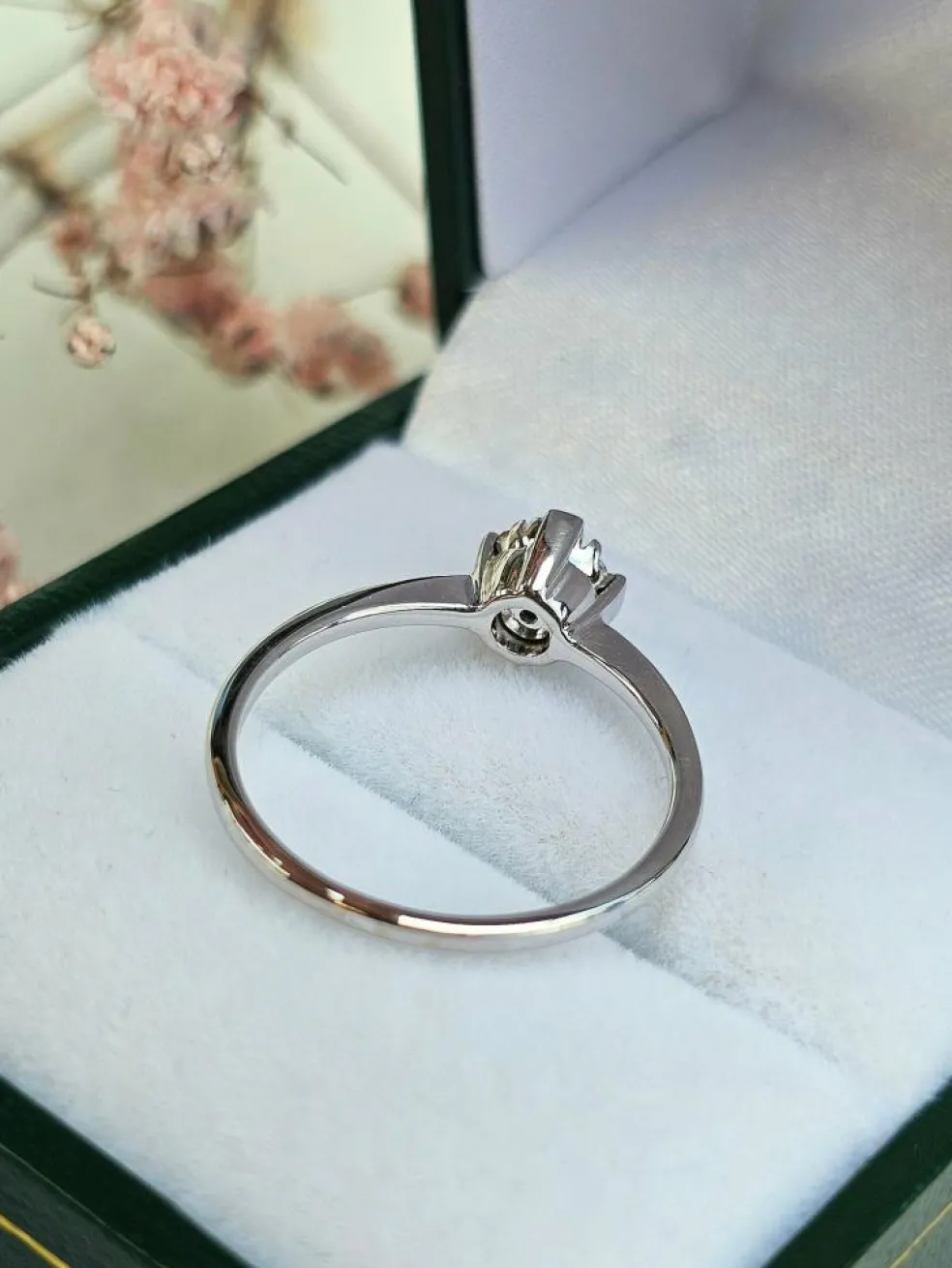 Bague or blanc diamants