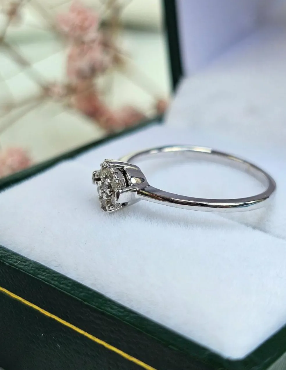 Bague or blanc diamants
