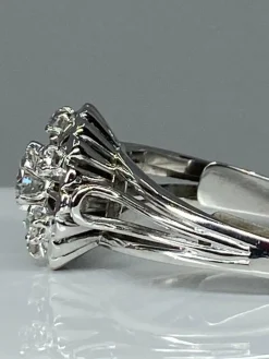Bague Or blanc, diamants