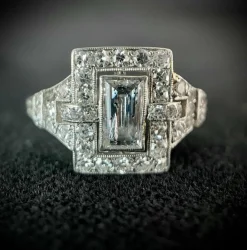 Bague or blanc diamants Art Déco