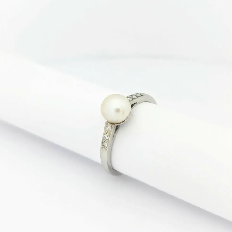 Bague or blanc diamants et perle