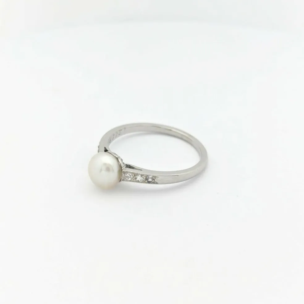 Bague or blanc diamants et perle