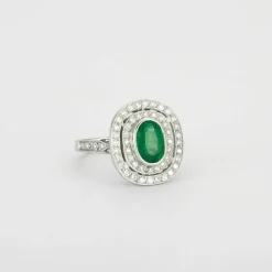 Bague or blanc, diamants, émeraude