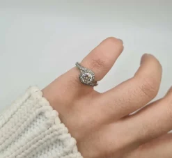 Bague or blanc diamants naturels