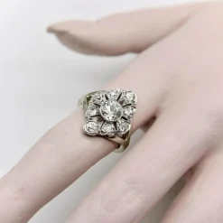 Bague or blanc, diamants taille ancienne européenne et taille ancienne mine - vers 1910