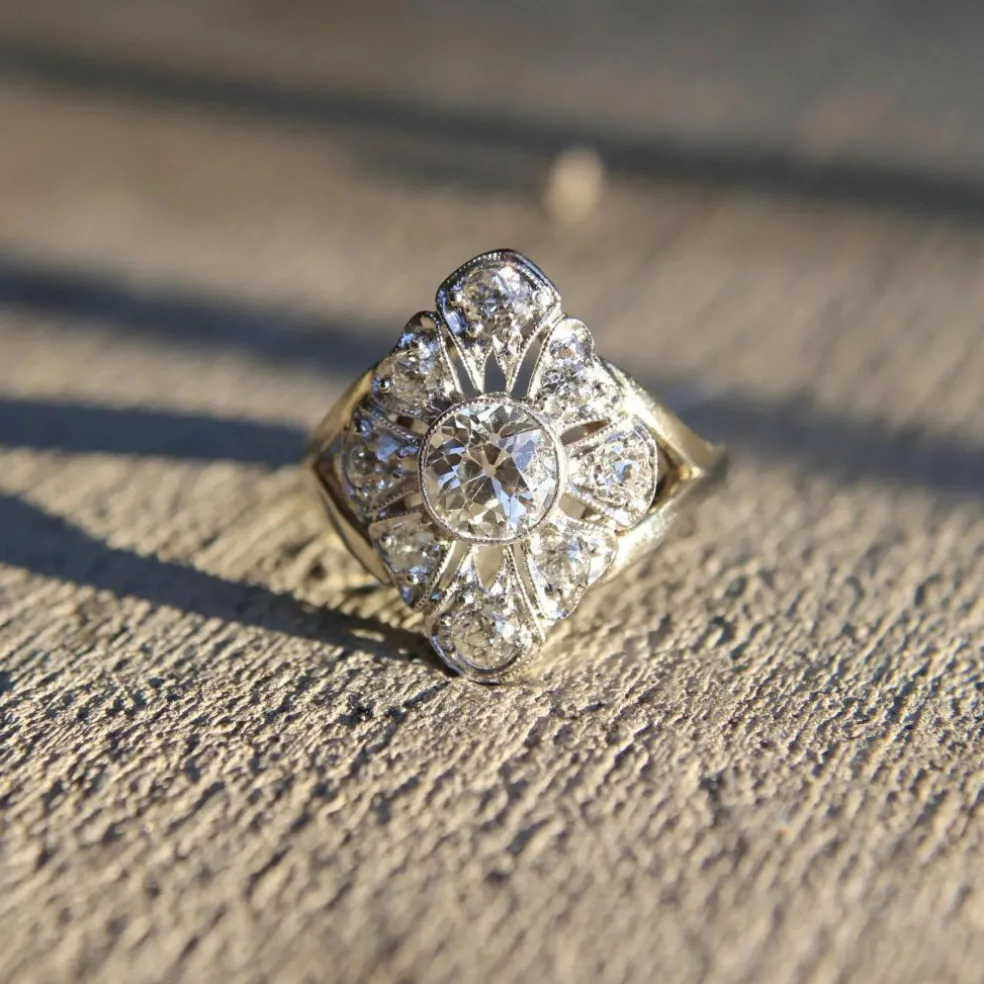 Bague or blanc, diamants taille ancienne européenne et taille ancienne mine - vers 1910