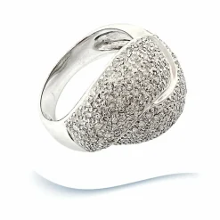 Bague or blanc, diamants total 2 carats