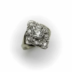 Bague or blanc, diamants taille ancienne européenne et taille ancienne mine - vers 1910