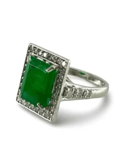 Bague or blanc emeraude 6 ct et diamants