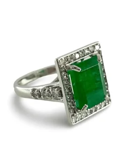 Bague or blanc emeraude 6 ct et diamants