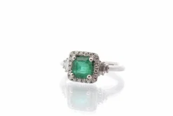 Bague Or blanc Emeraude Diamants