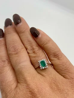 Bague Or blanc Emeraude Diamants