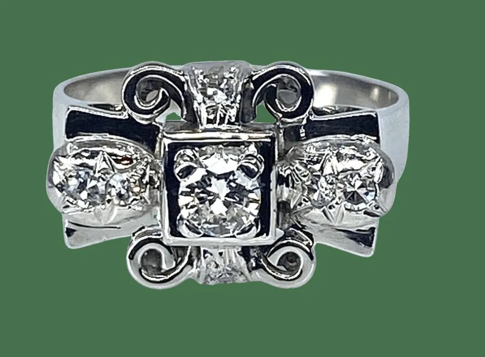 Bague or blanc et diamants, vers 1930