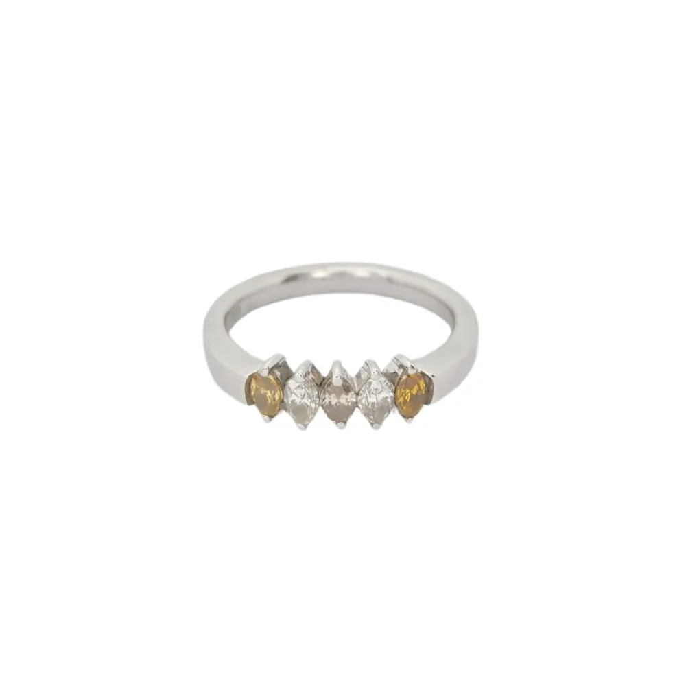 Bague or blanc et diamants