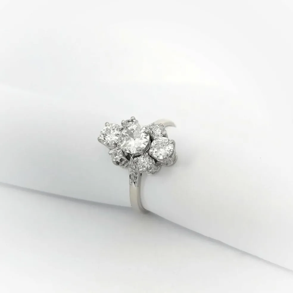 Bague or blanc et diamants