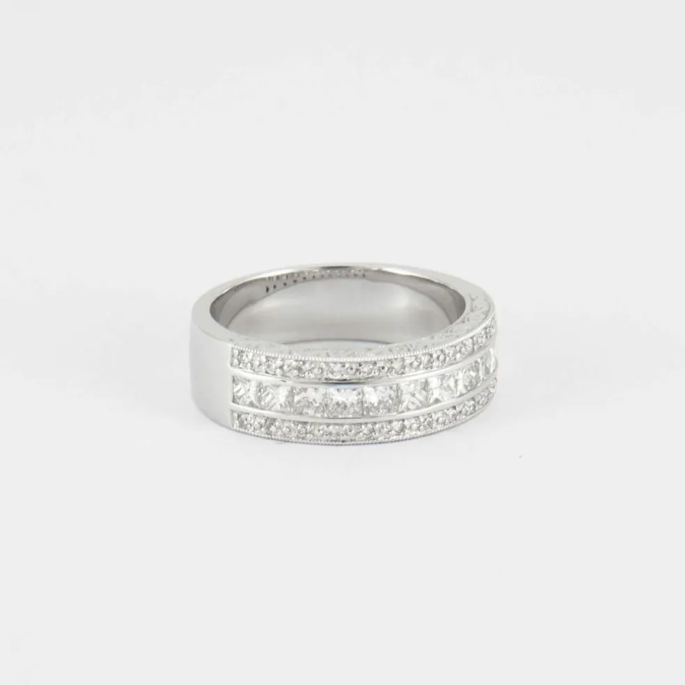 Bague or blanc et diamants
