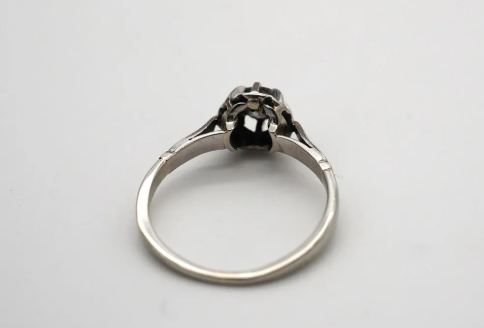 Bague or blanc et diamant
